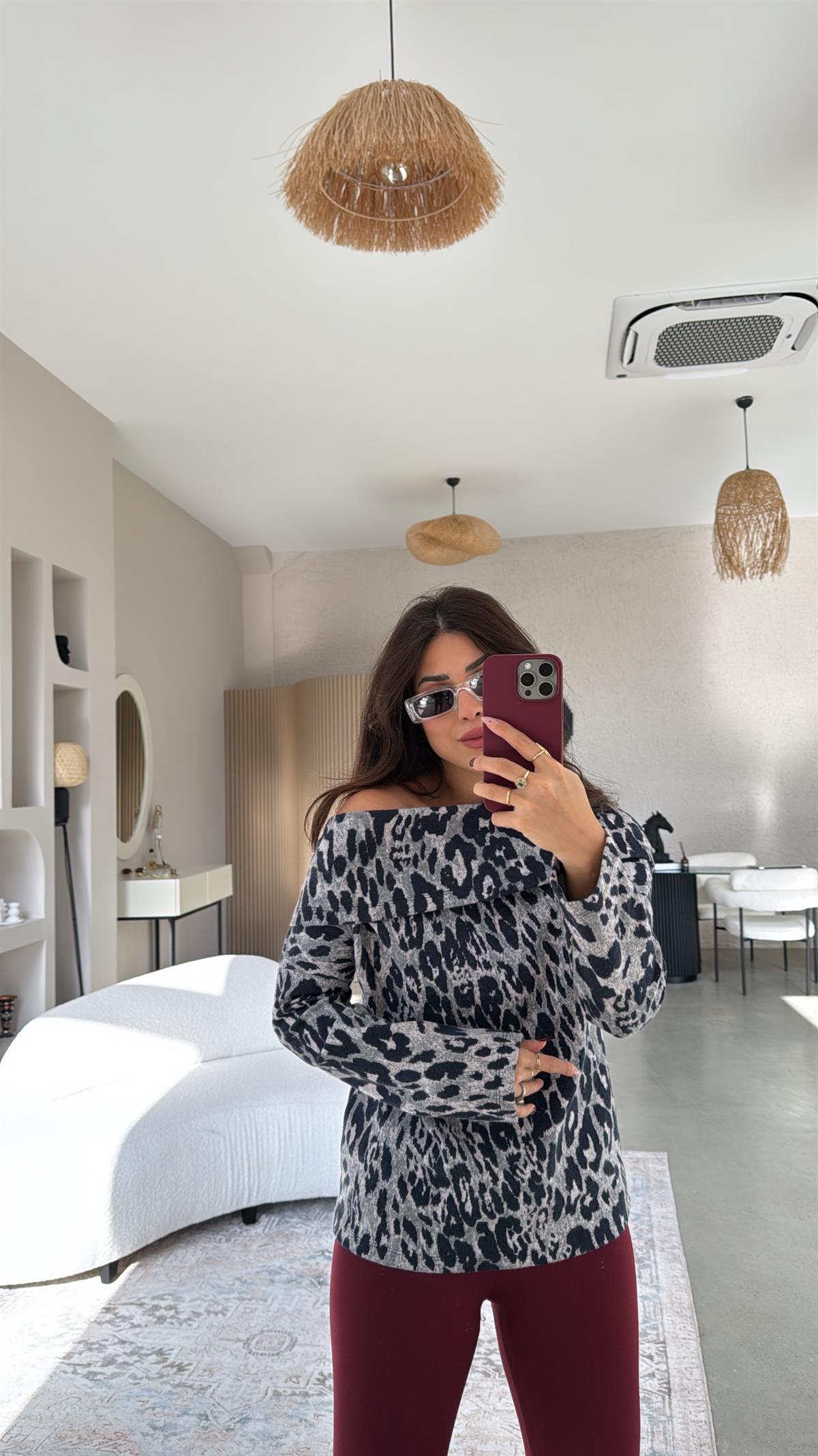 Lacivert Leopar Madonna Bluz