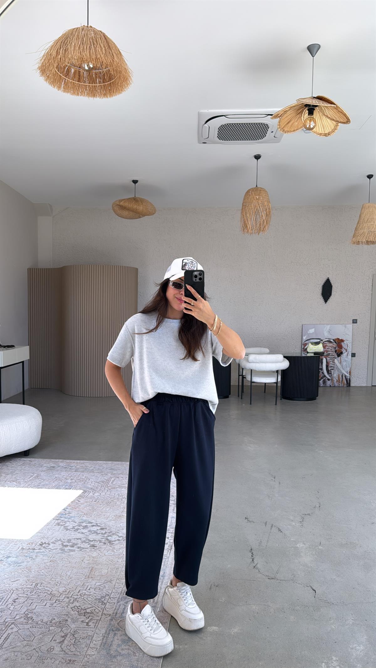 Lacivert Paça Tutturmalı Eşofman