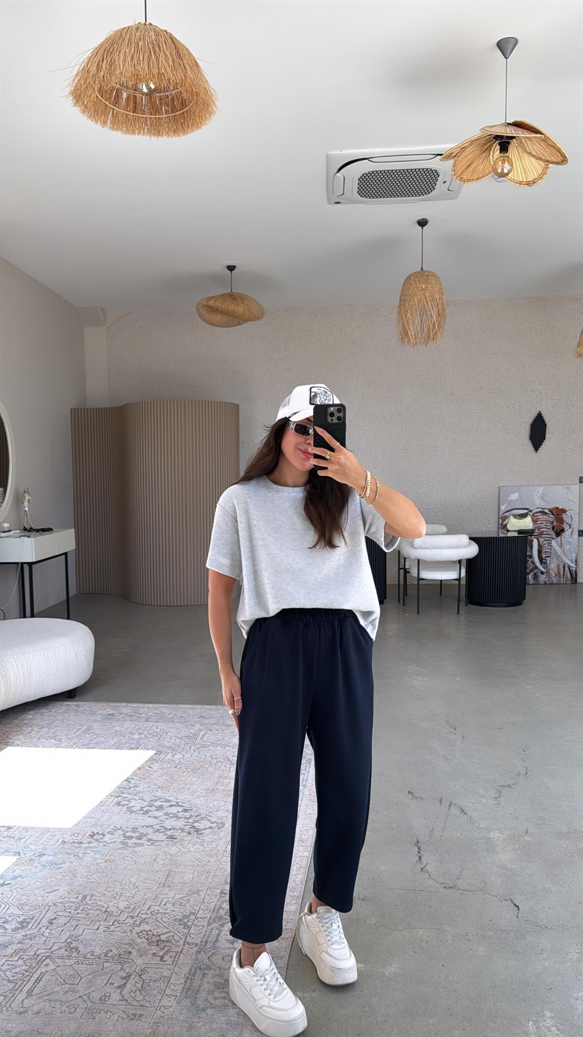 Lacivert Paça Tutturmalı Eşofman