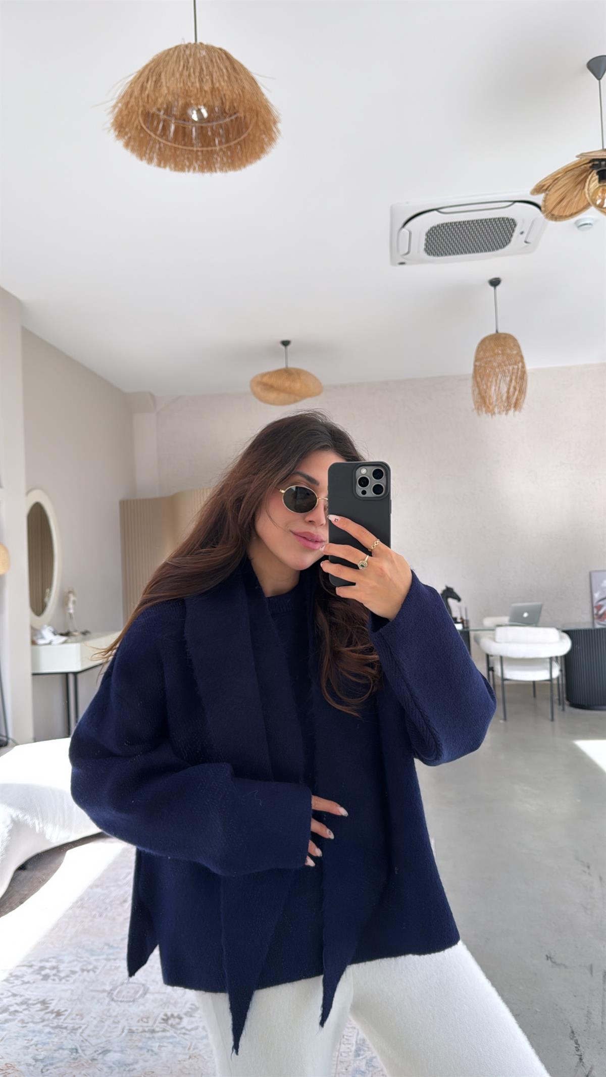 Lacivert Şal Detaylı Yumuşak Kazak