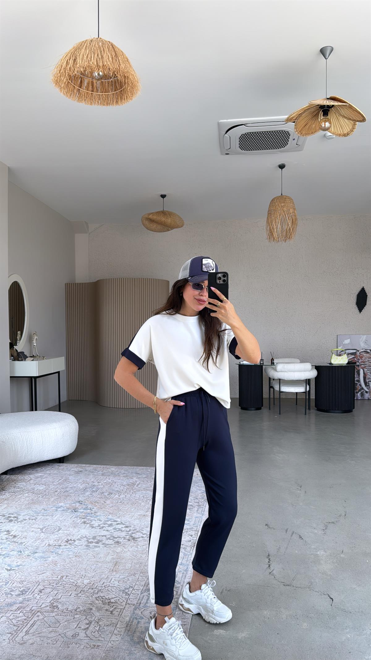 Lacivert Şeritli Modal Takım