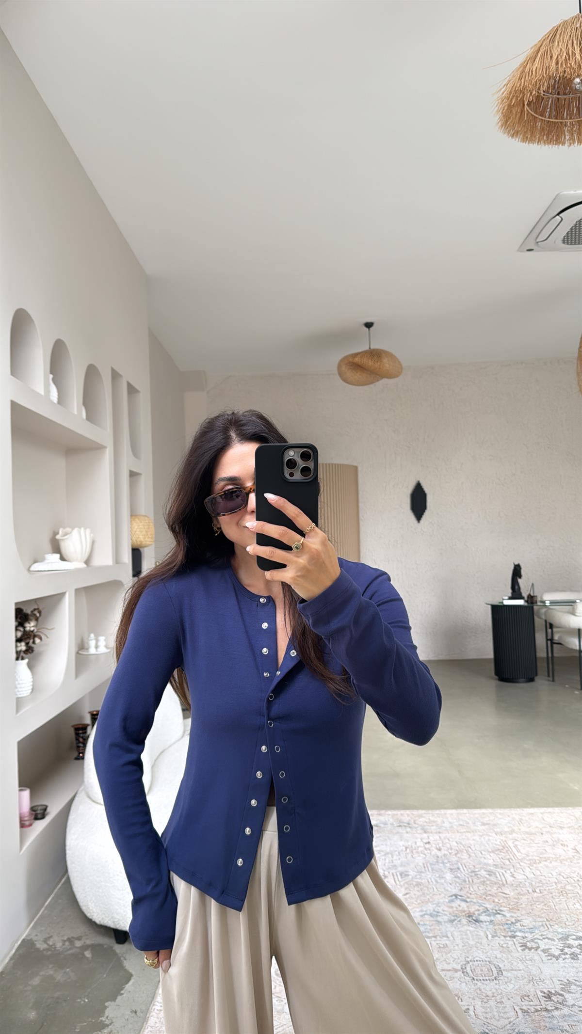 Lacivert Tam Boy Çıtçıt Modal Bluz