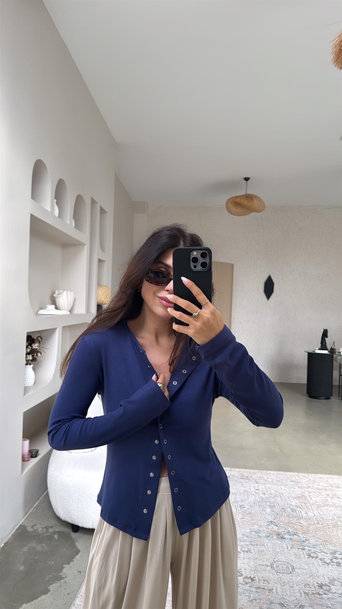 Lacivert Tam Boy Çıtçıt Modal Bluz