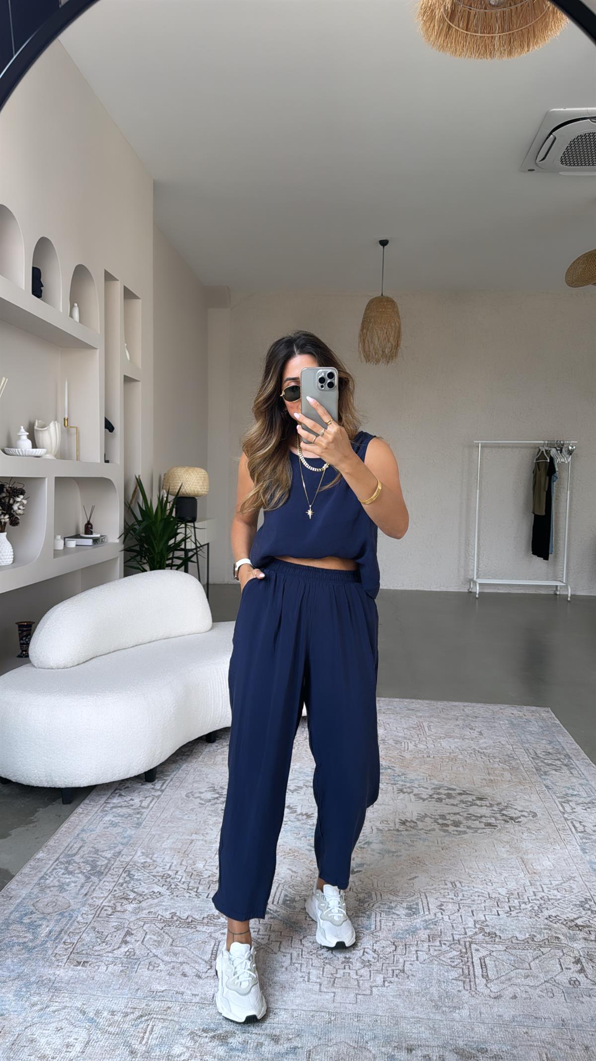 Lacivert Dökümlü Tiril Kumaş Takım