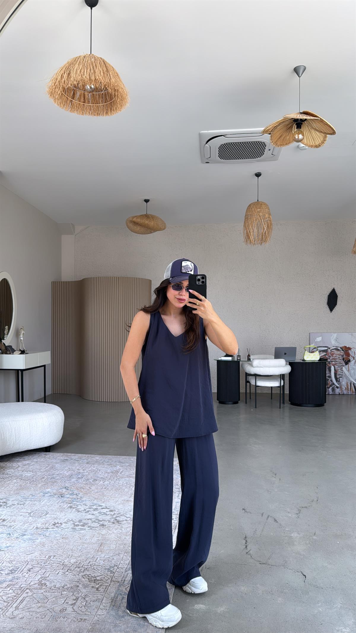 Lacivert V Yaka Bol Paça Takım