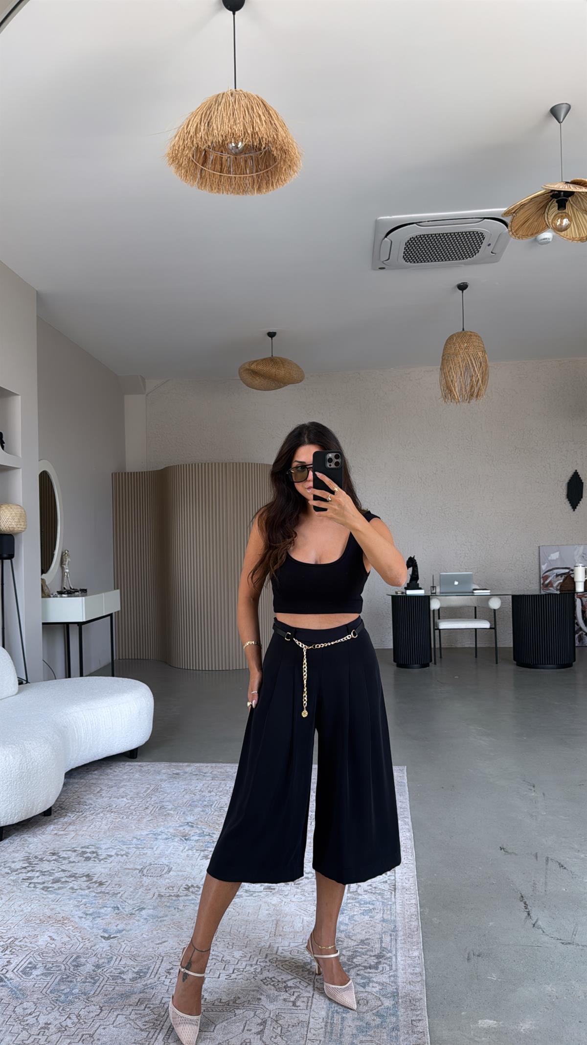 Lacivert Zincirli Premium Kısa Pantolon