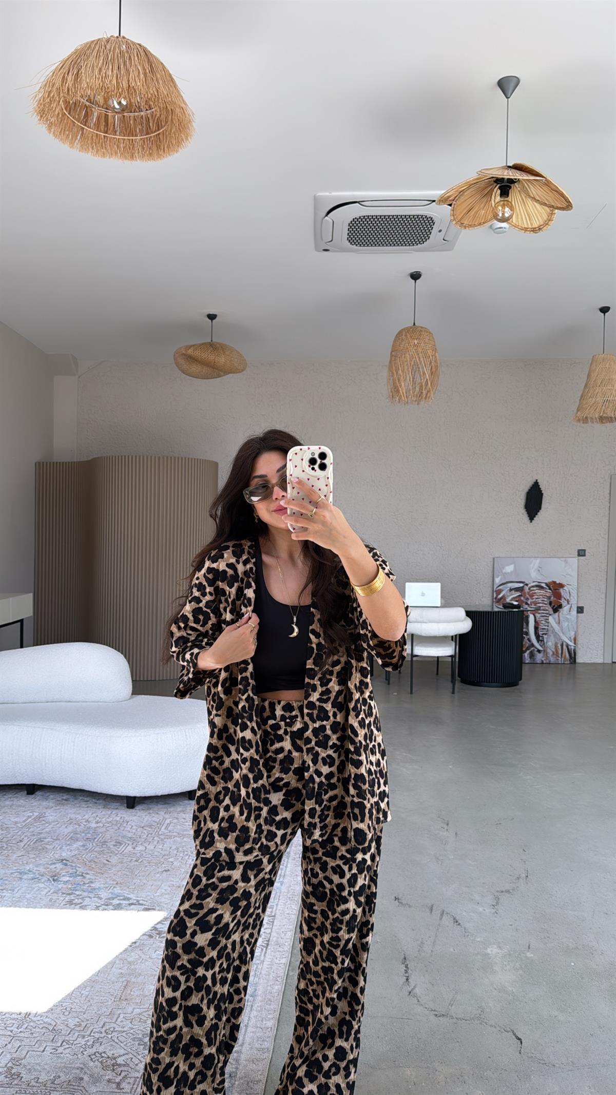 Leopar Desenli Bürümcük Ceketli Takım