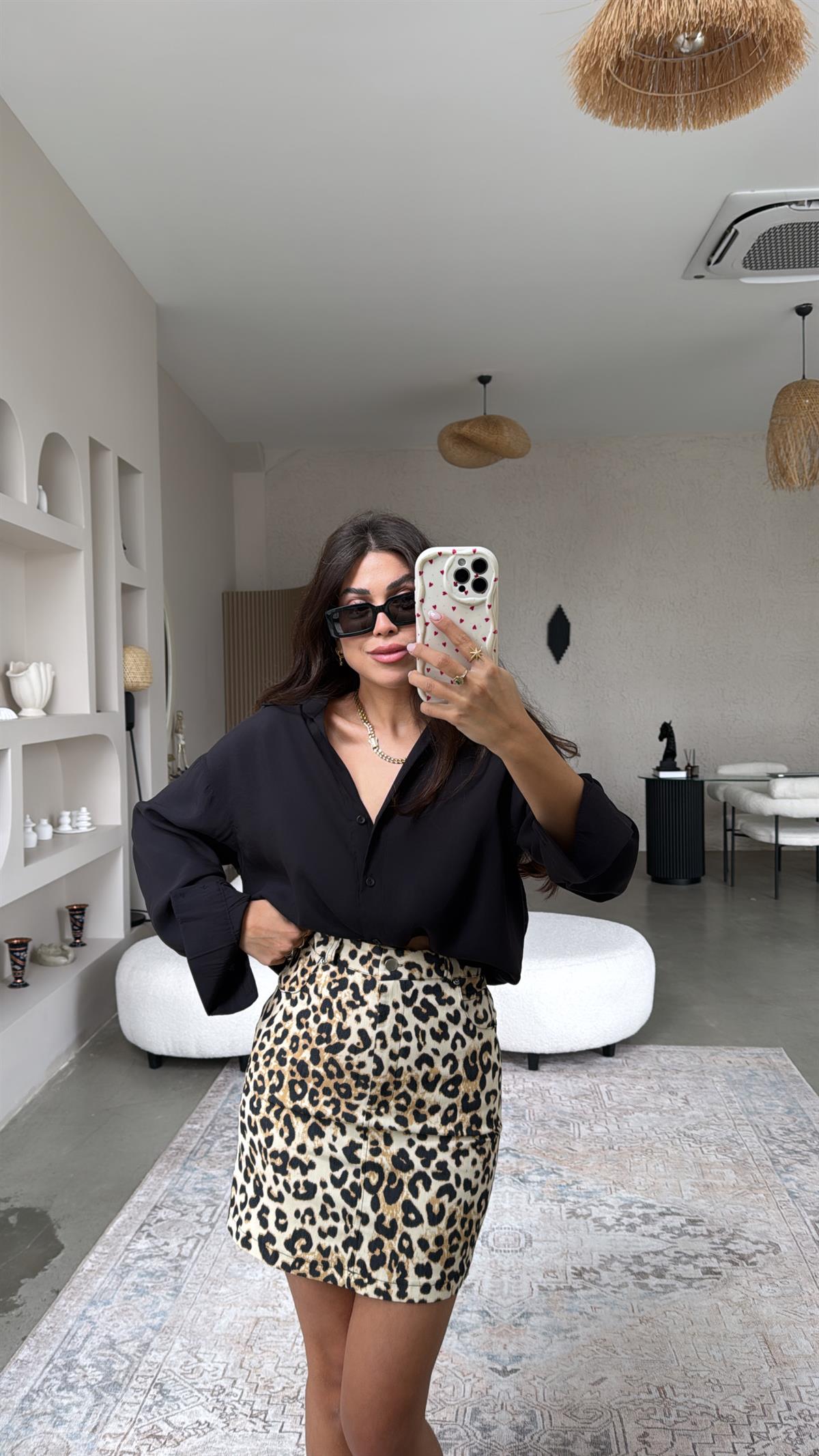 Leopar Jean Etek
