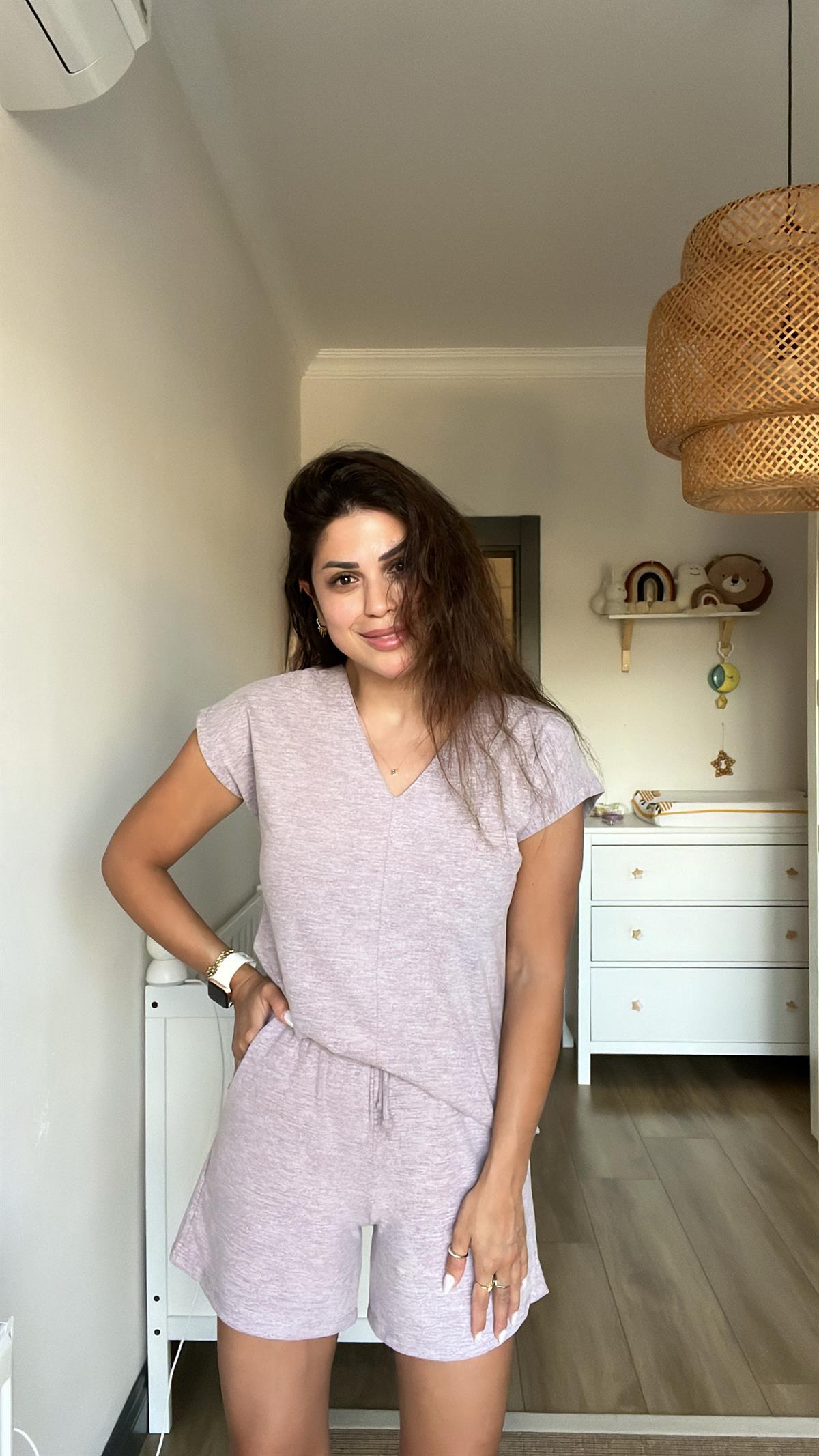 Lila V Yaka Şort Bluz Takım