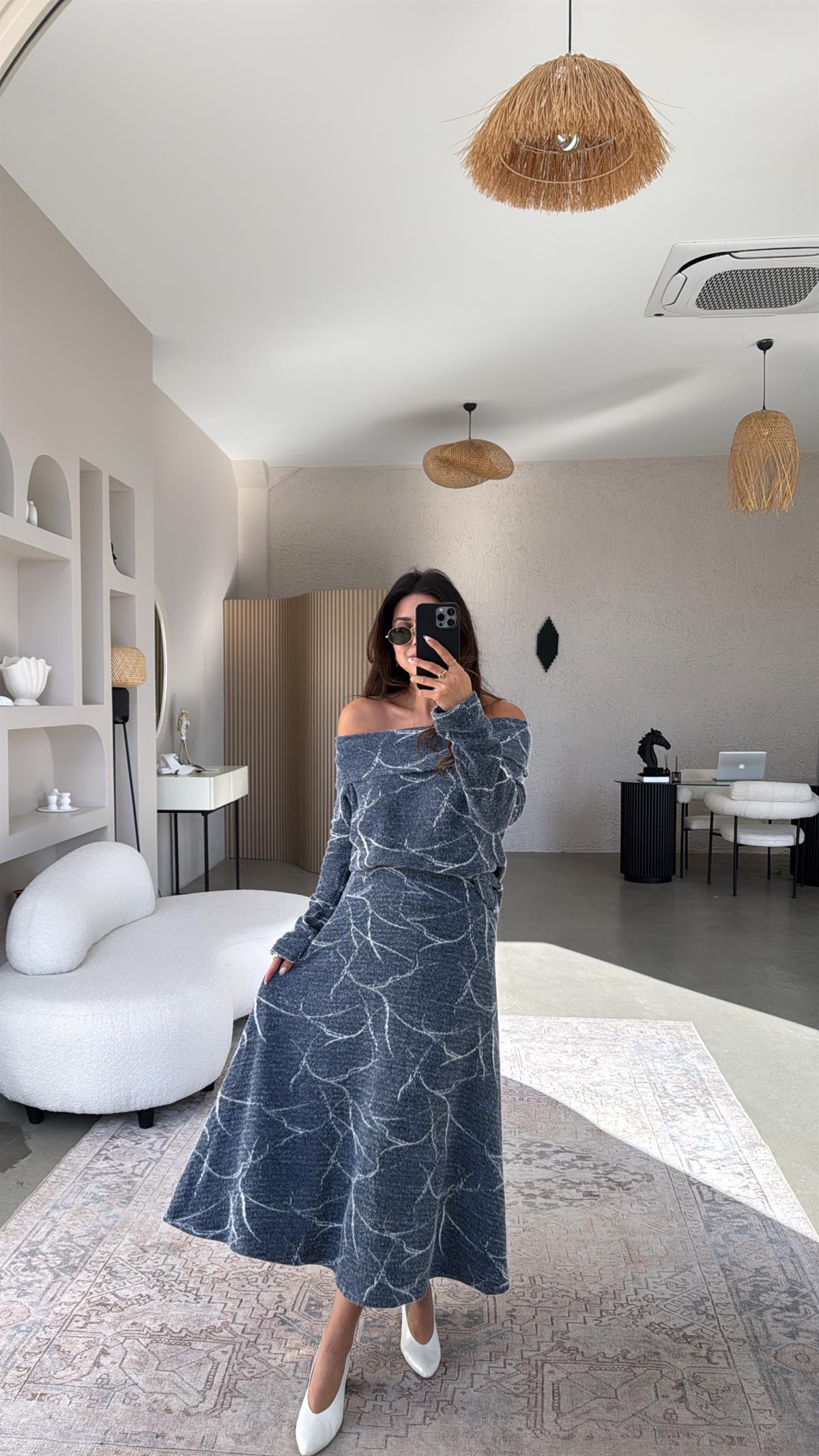 Mavi Kendinden Desenli Triko Kumaş Etek Madonna Bluz Takım