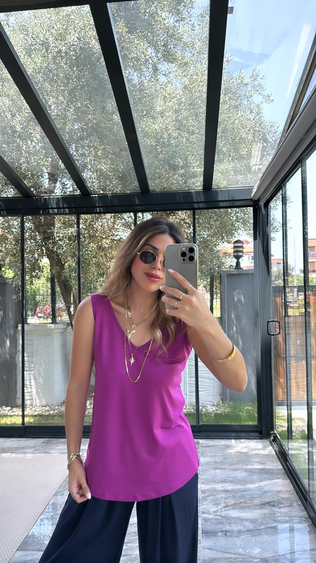 Mor Ön Arka V Yaka Atlet