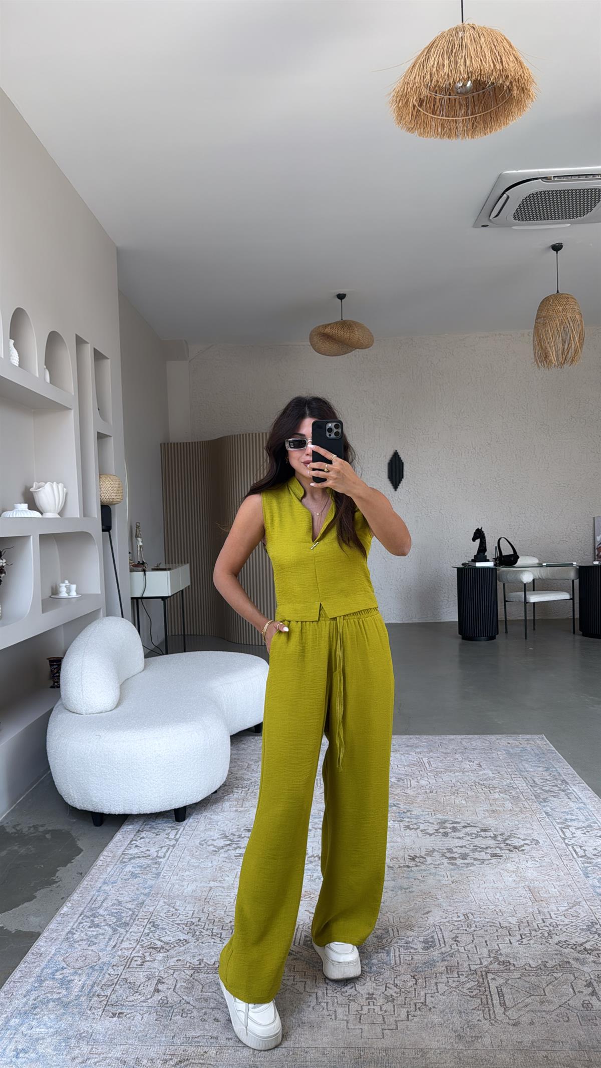 Olive Gümüş Aksesuarlı Pantolon Bluz Takım