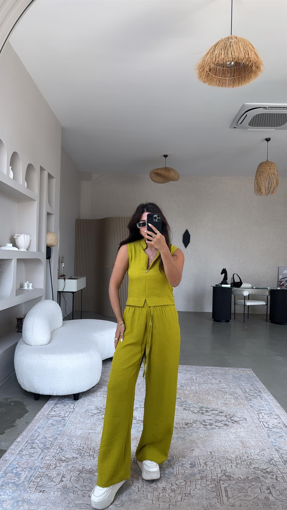 Olive Gümüş Aksesuarlı Pantolon Bluz Takım