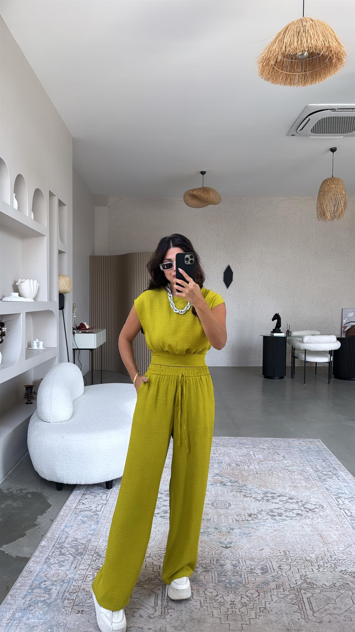 Olive Kuşak Detaylı Pantolon Bluz Takım