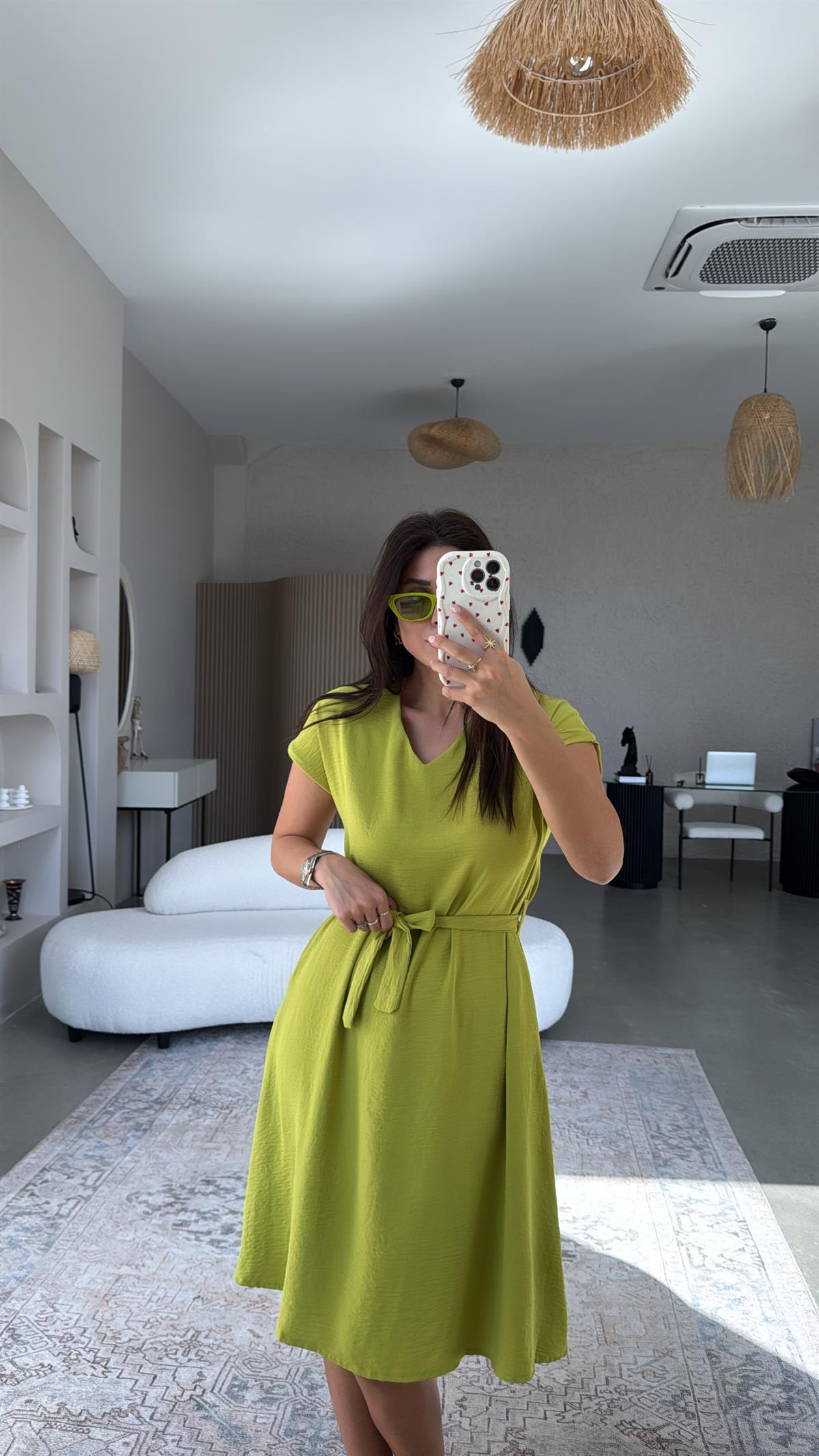 Olive V Yaka Kuşaklı Elbise