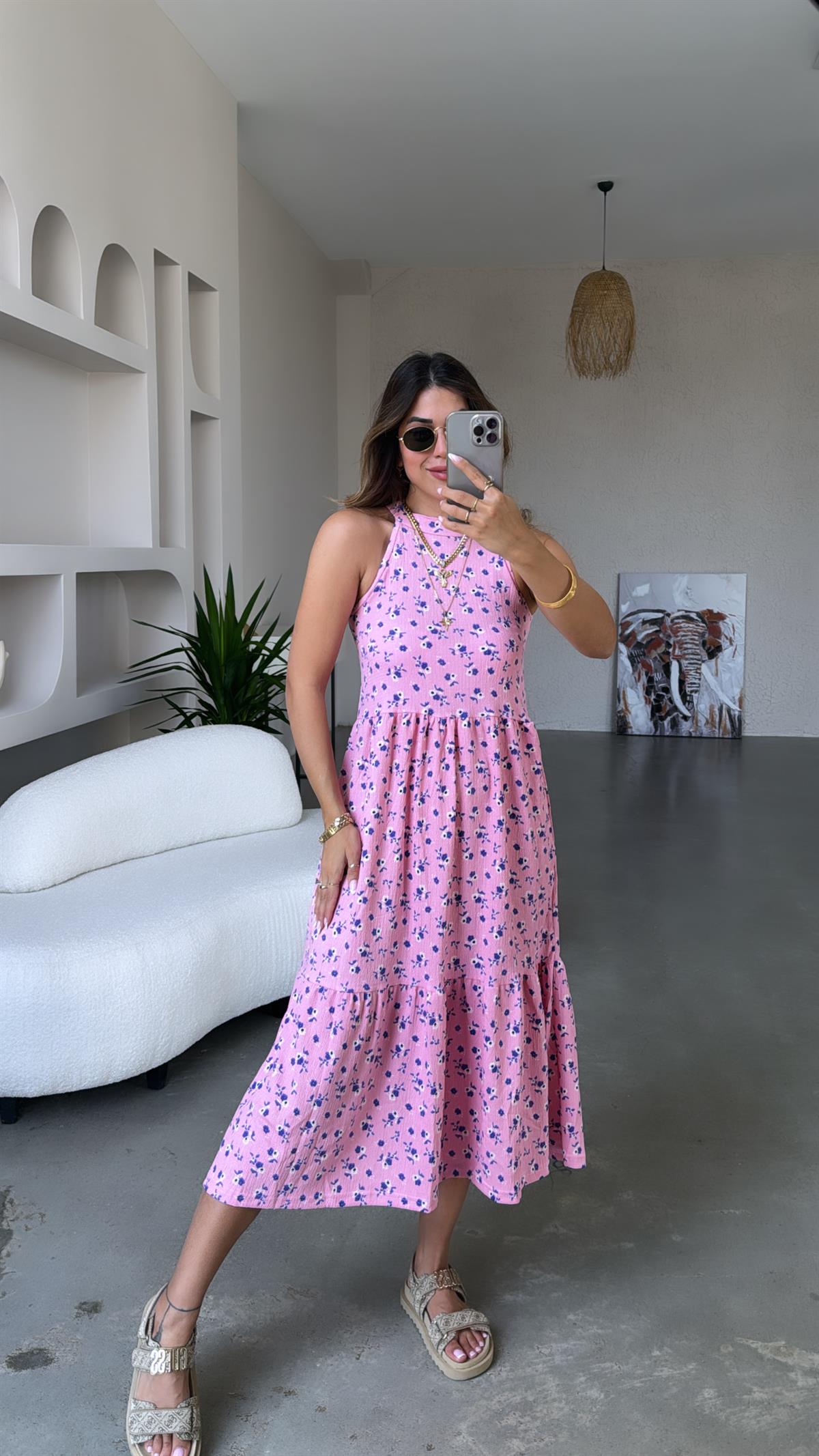 Pembe Çiçekli Desenli Halter Yaka Elbise