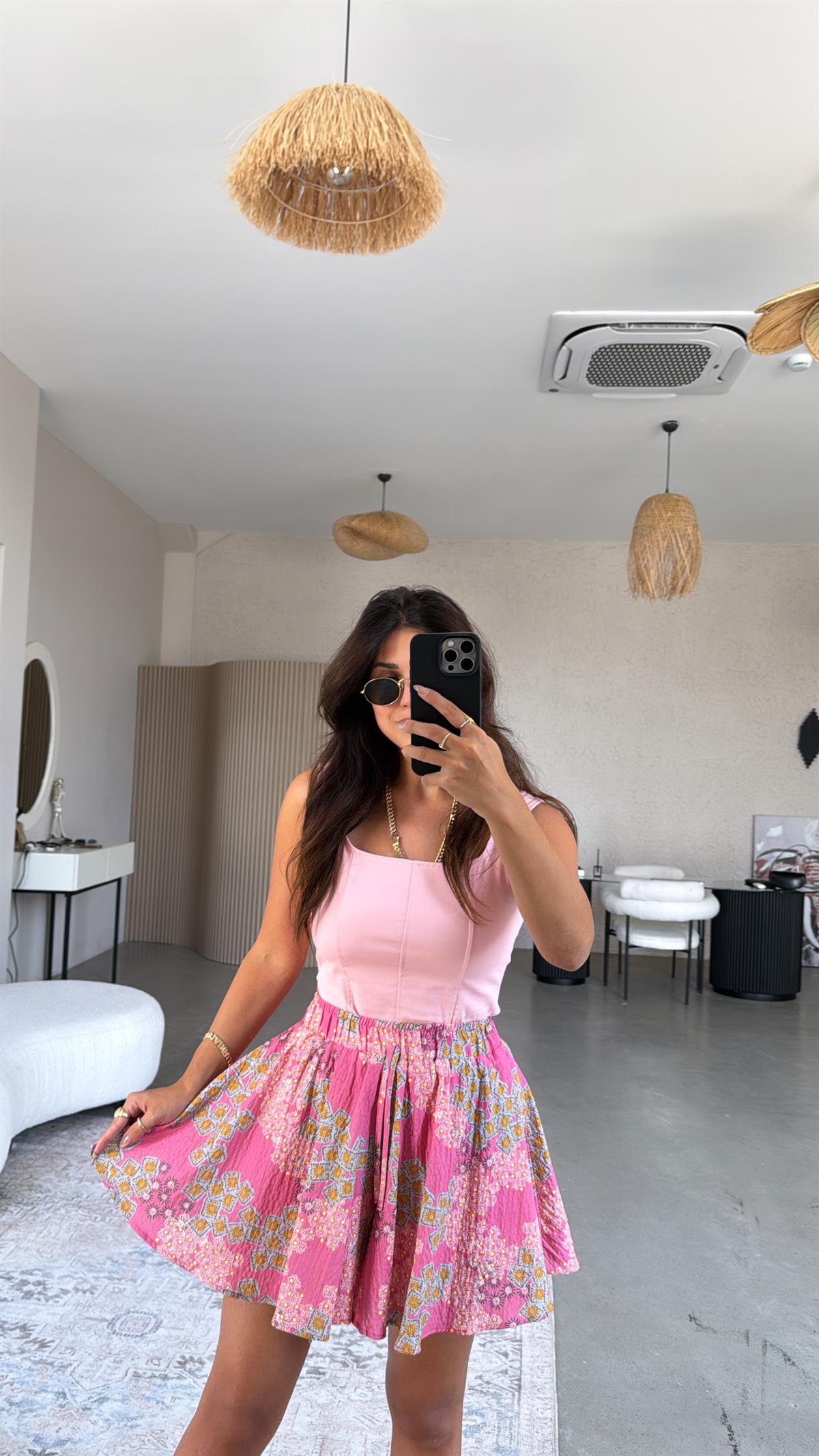 Pembe Desenli Kiloş Şort