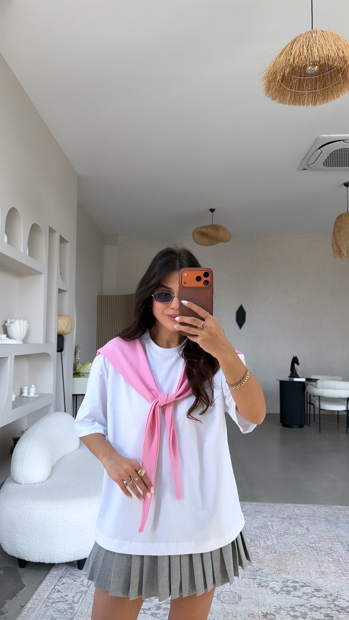 Pembe Fular Detaylı Pamuk Tshirt