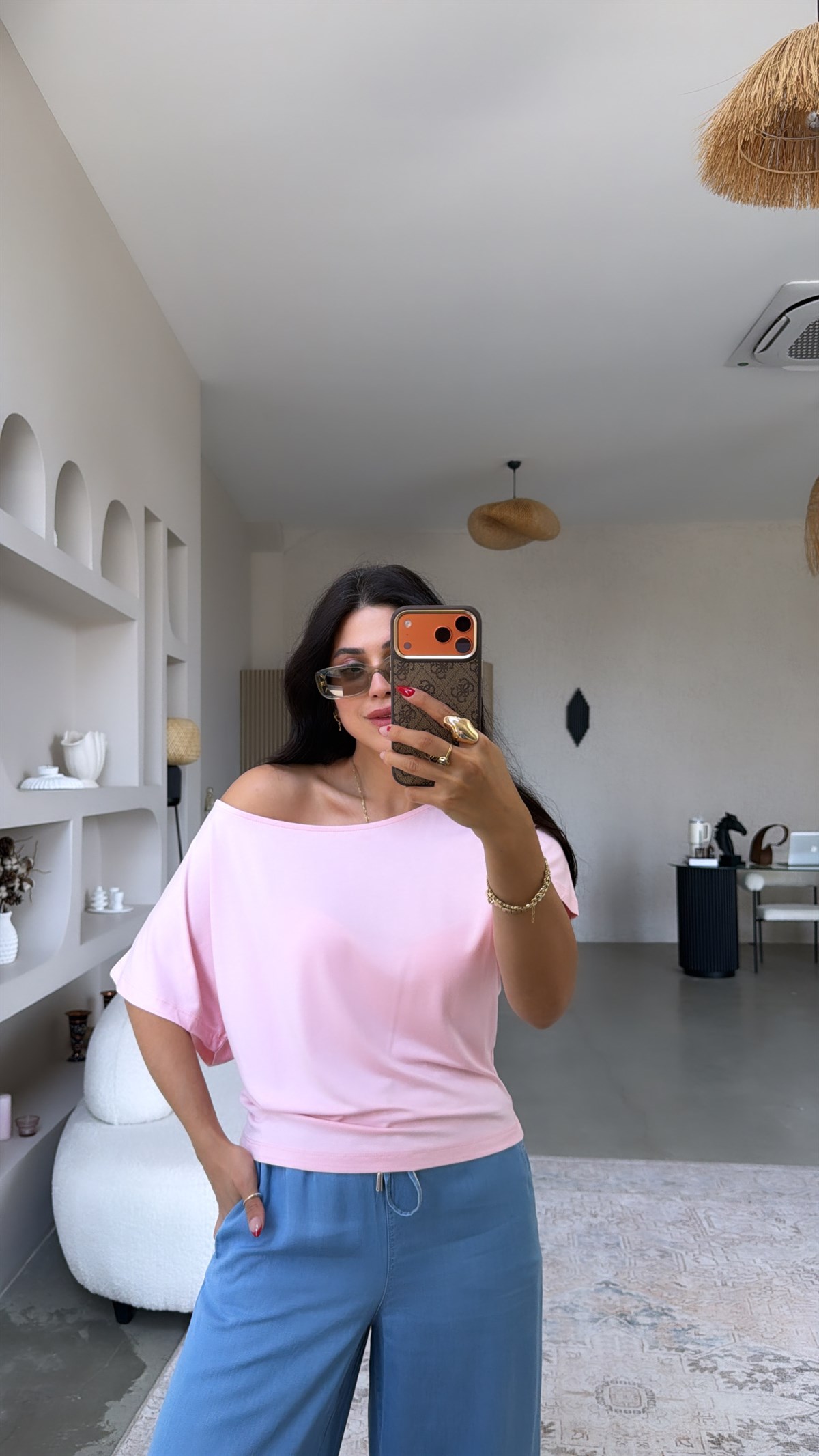Pembe İnce Omzu Açık Tshirt