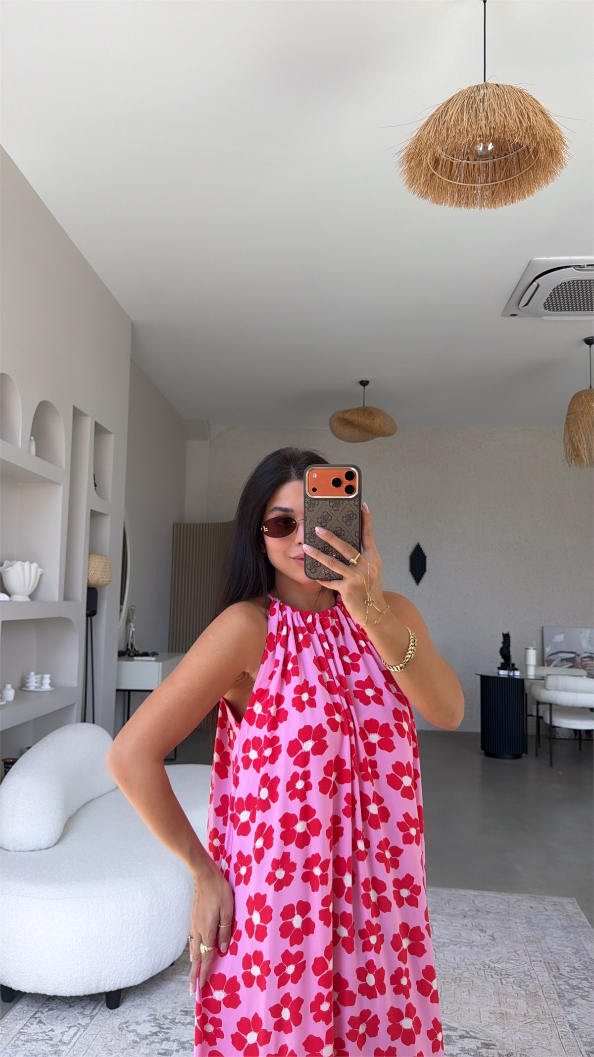 Pembe Kırmızı Çiçekli Halter Yaka Viskon Elbise