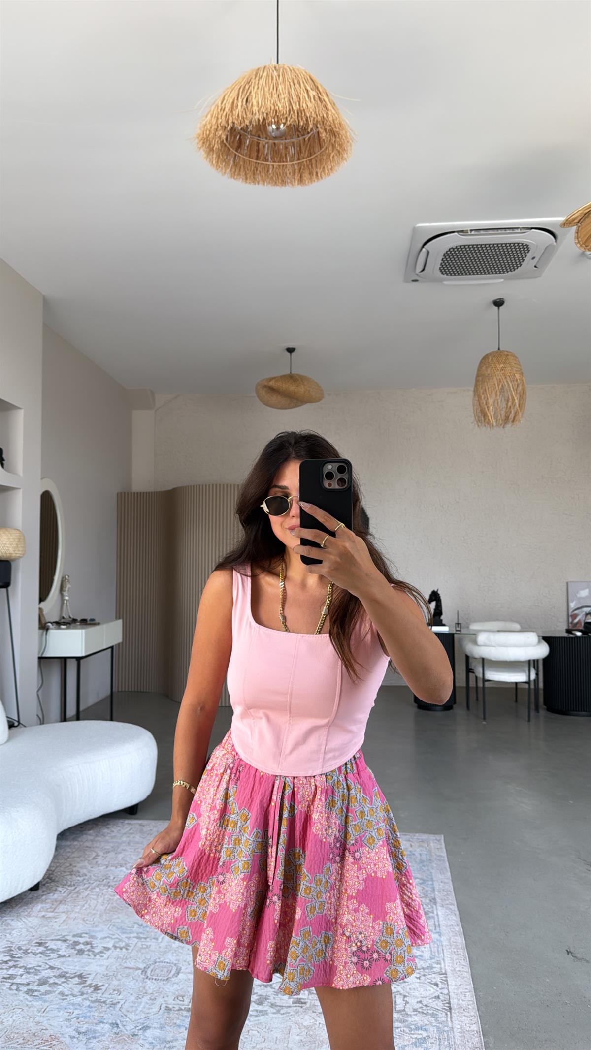 Pembe Likralı Büstiyer