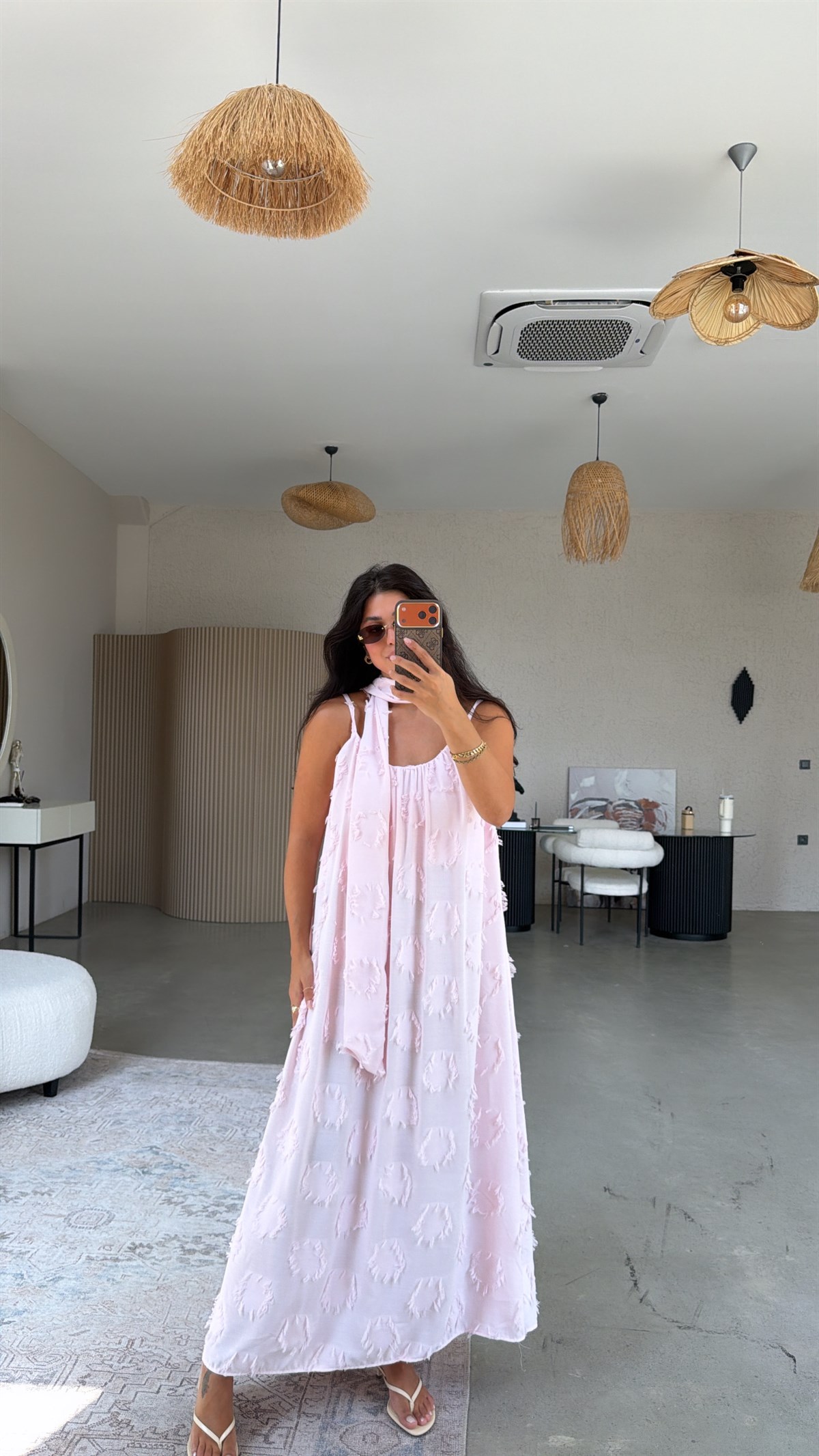 Pembe Püskül Kumaşlı Premium Asansör Askılı Elbise