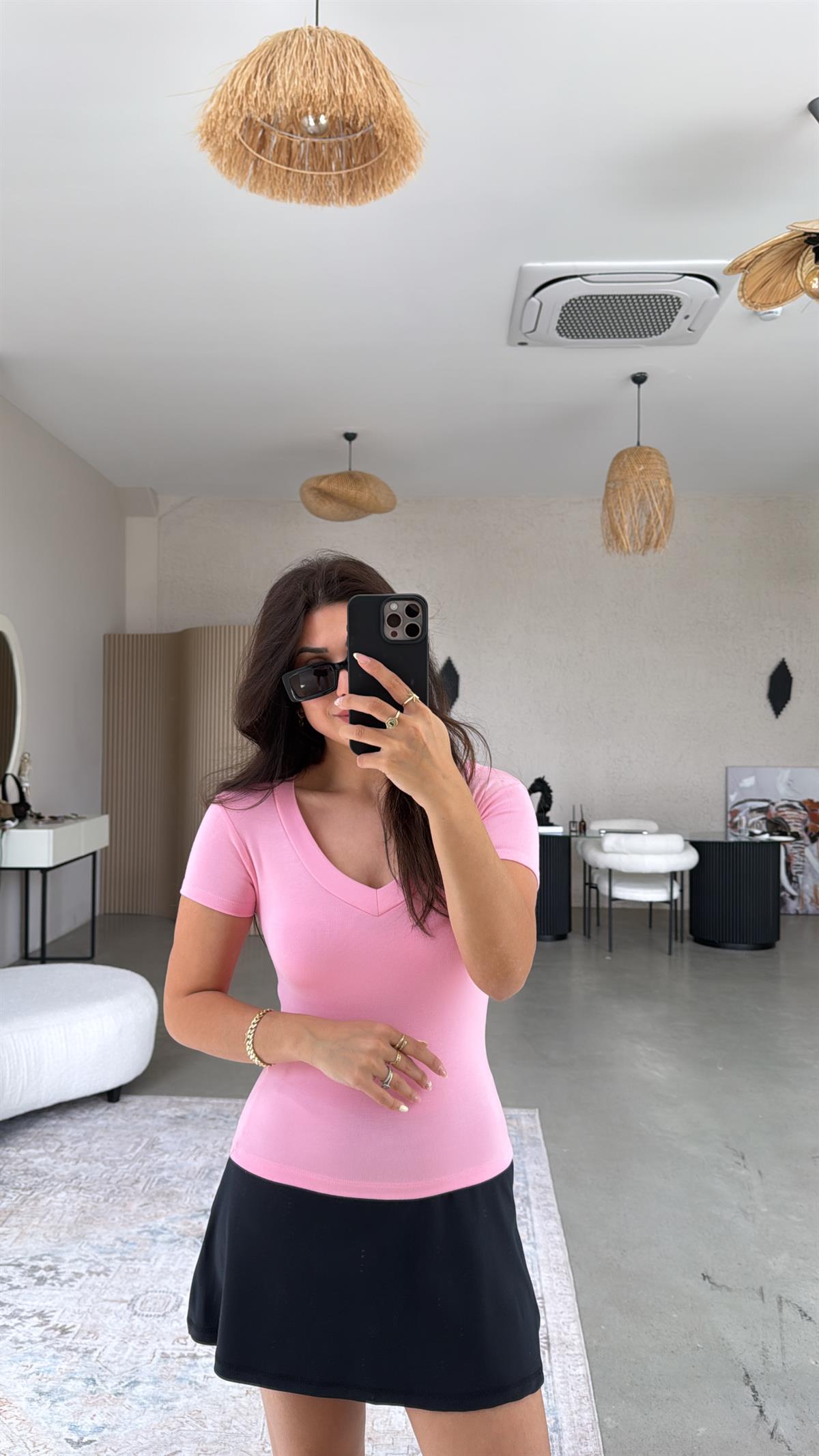 Pembe V Yaka Oys Basic