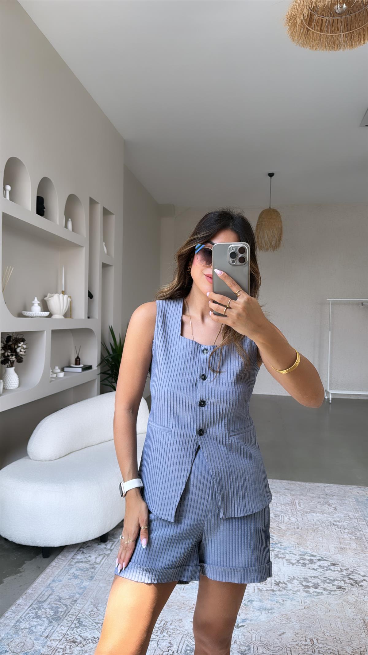 Pliseli Yelek Şort Takım