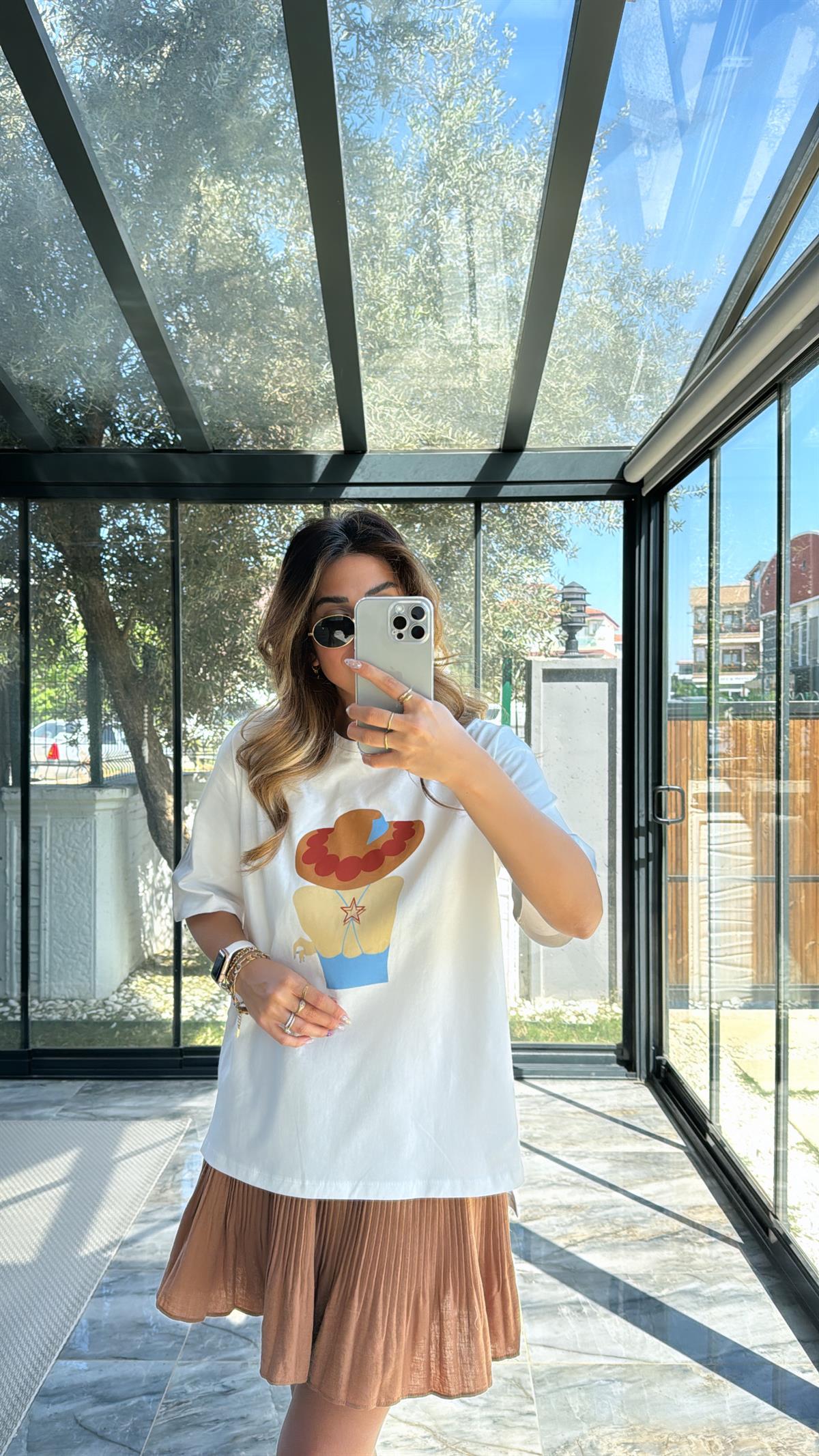 Şapka Baskılı Pamuklu Tshirt