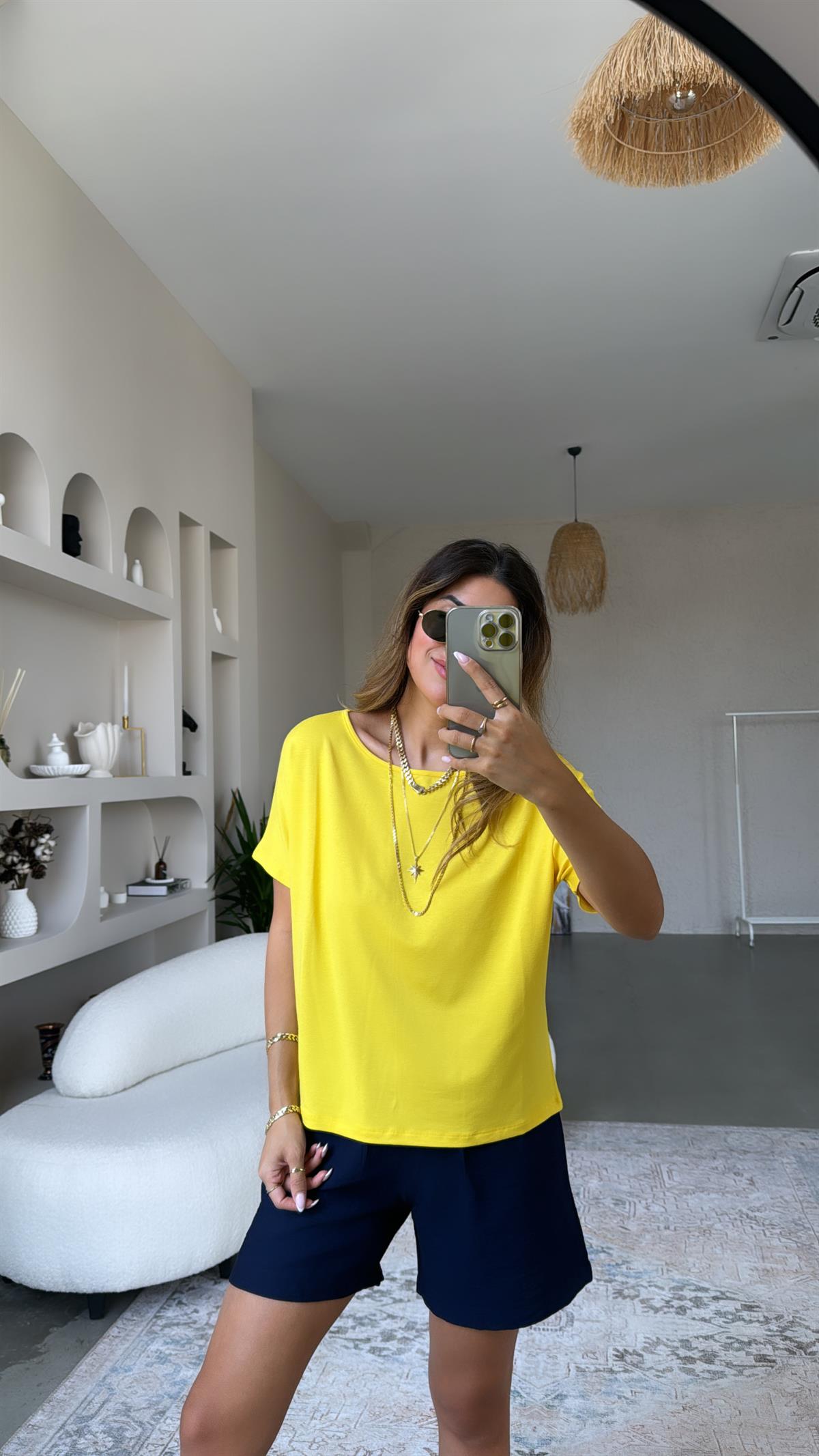 Sarı Kayık Yaka Pyr Tshirt