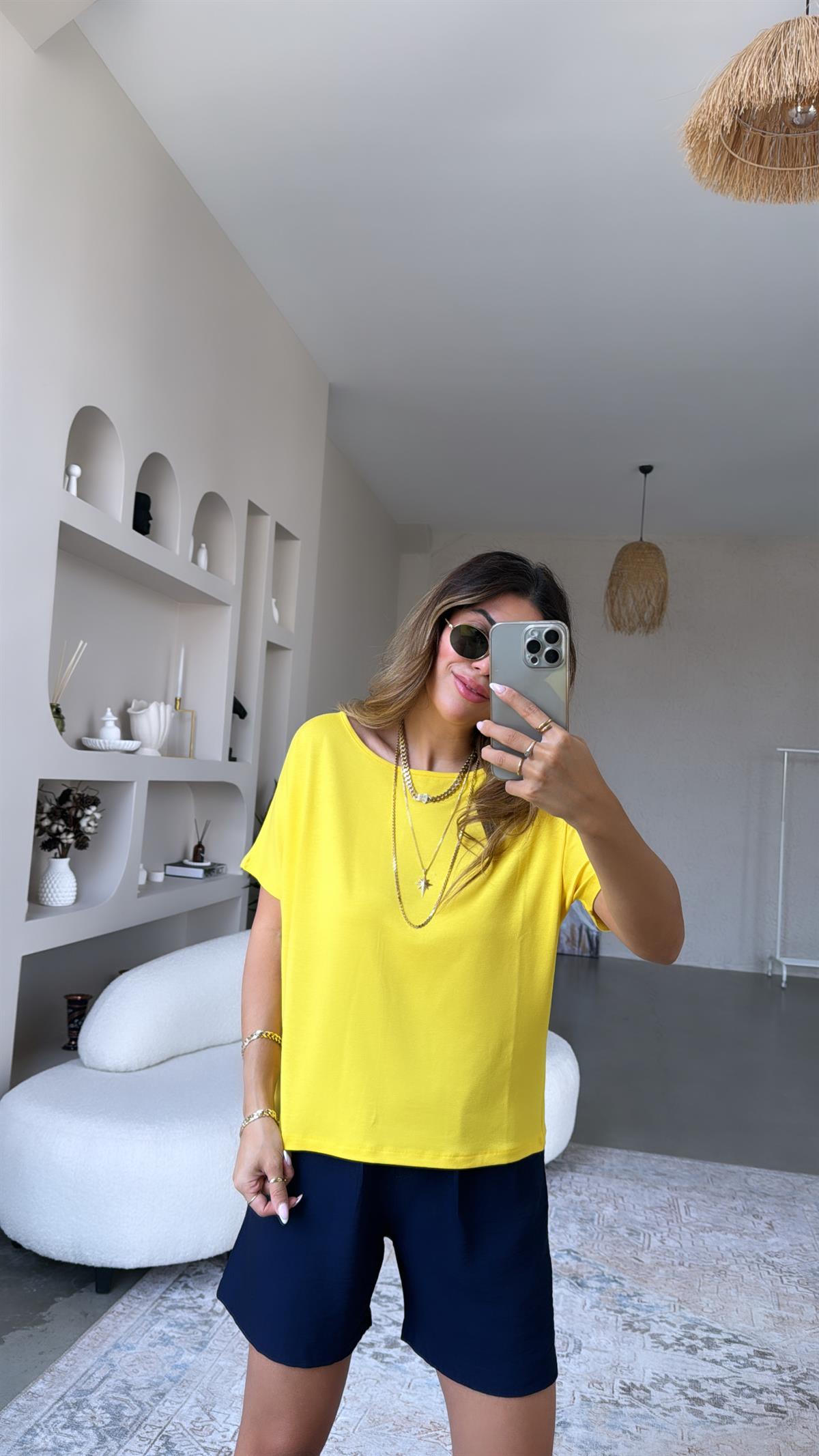 Sarı Kayık Yaka Pyr Tshirt