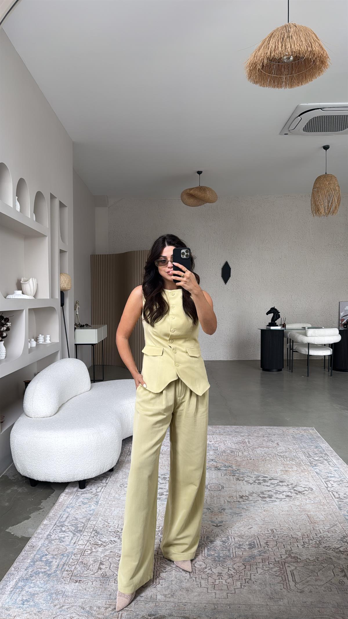 Sarı Keten Astarlı Yelekli Pantolon Takım