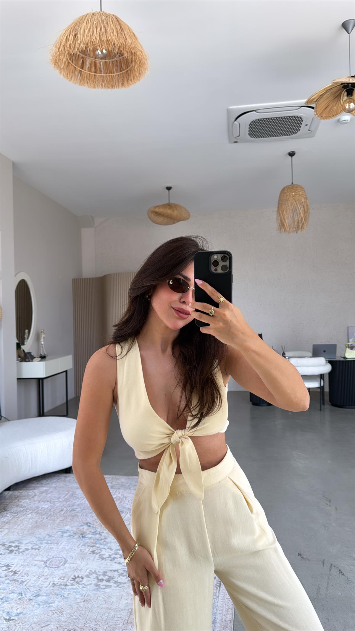 Sarı Keten Bağlamalı Bluzlu Takım