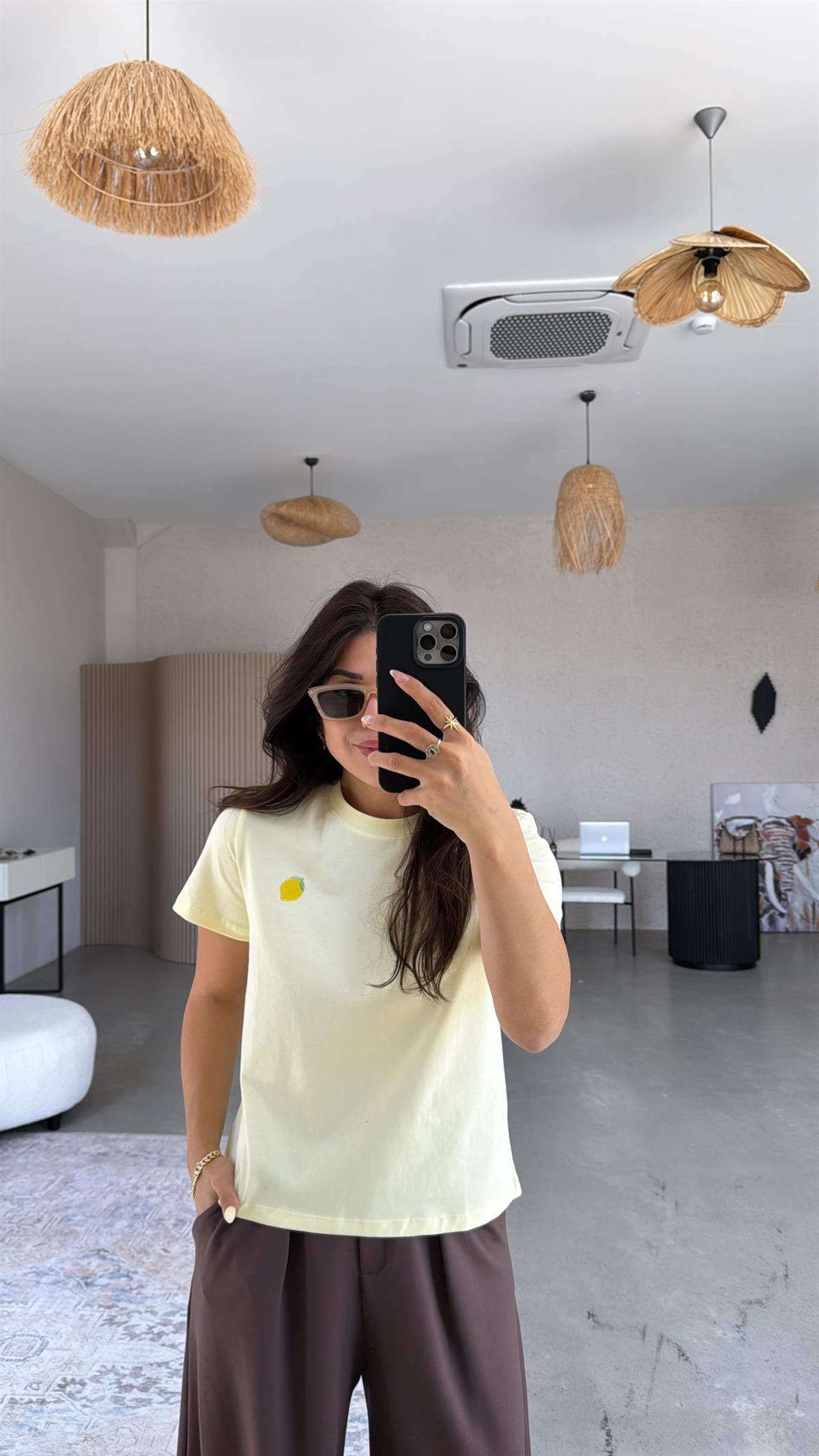 Sarı Limon Nakışlı Tshirt