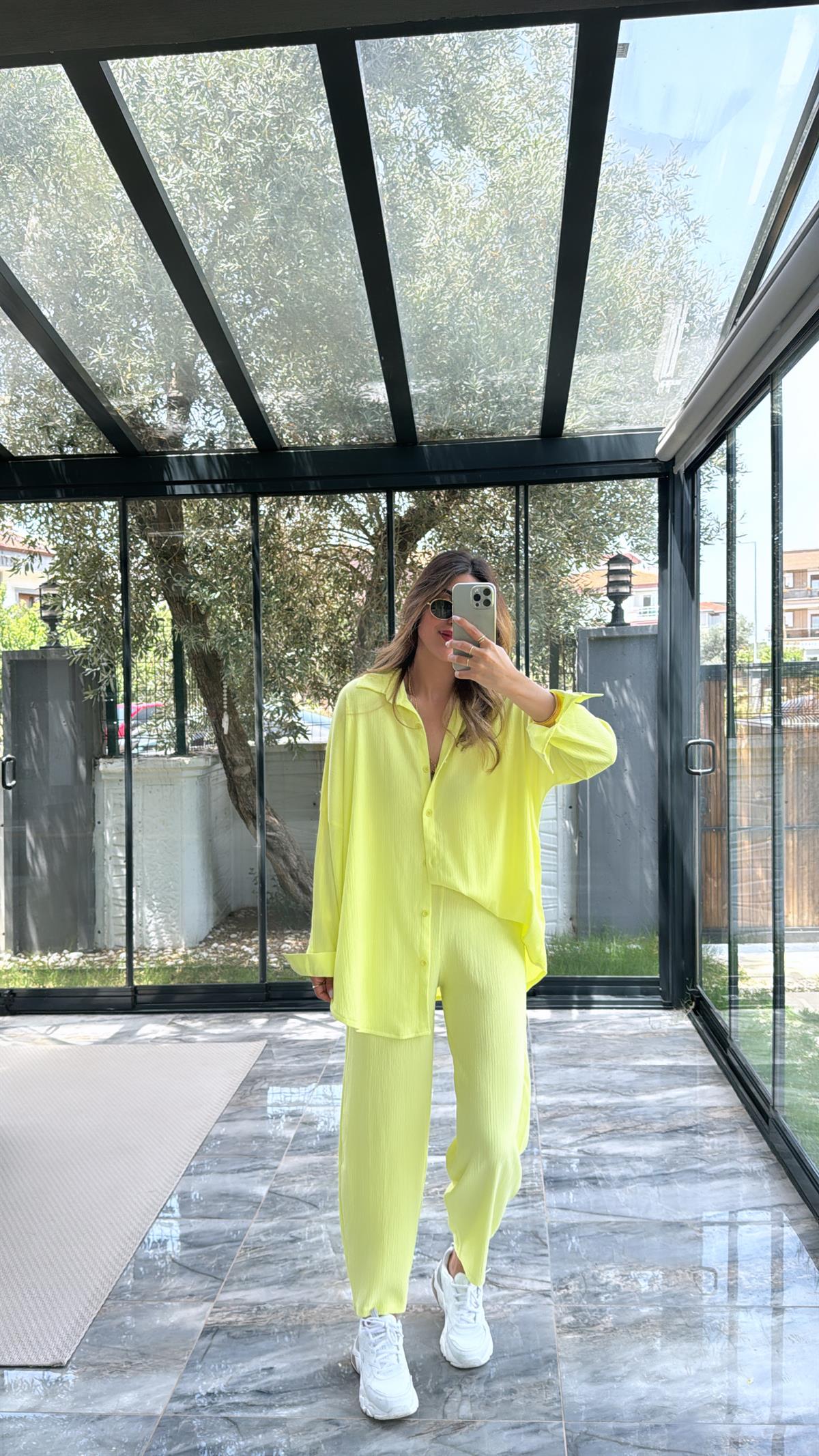 Sarı Paça Pensli Pantolon Gömlek Takım