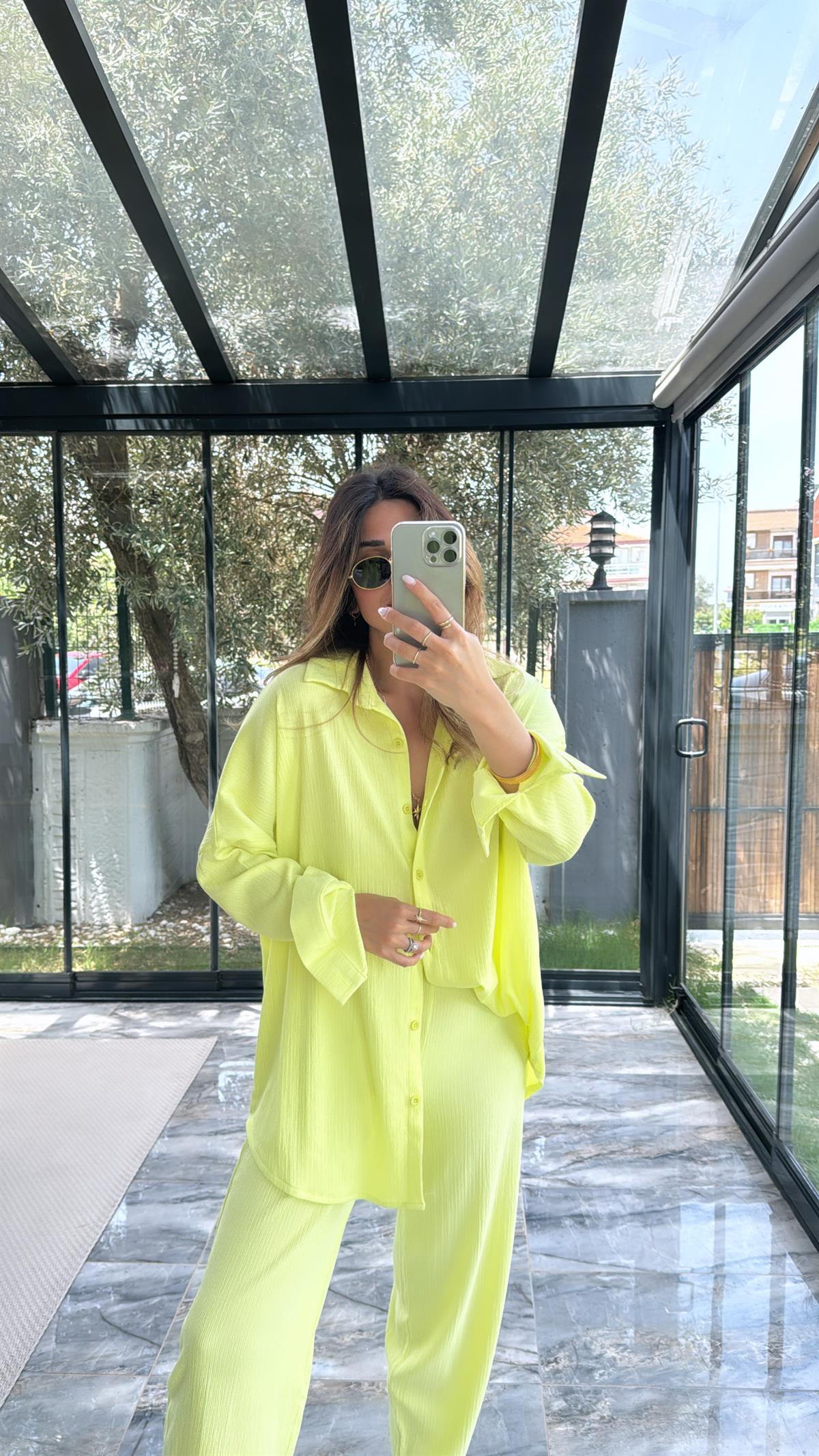 Sarı Paça Pensli Pantolon Gömlek Takım