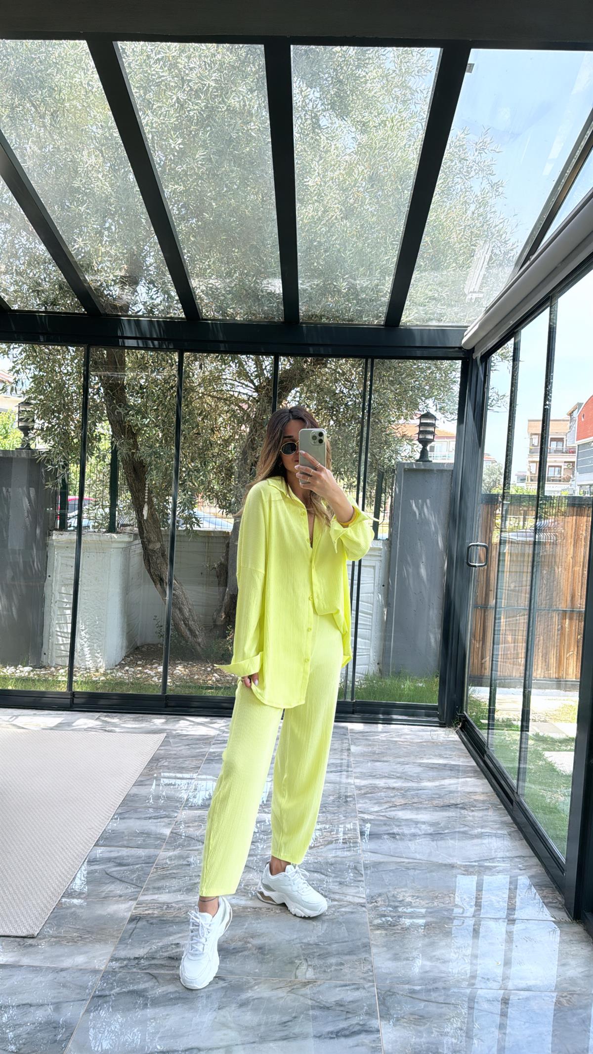 Sarı Paça Pensli Pantolon Gömlek Takım