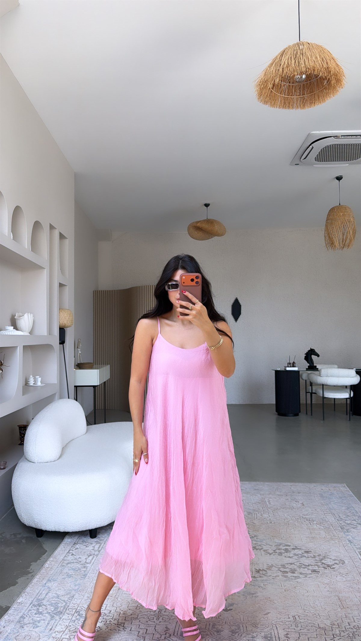 Şeker Pembe Kırışık Efektli Askılı Elbise