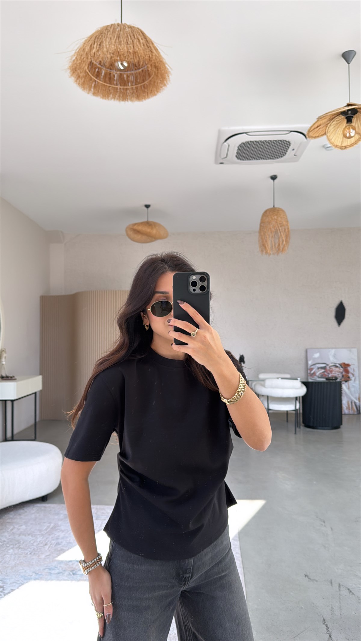 Siyah Arkası Yırtmaç Detaylı Tok Doku Pamuk Basic