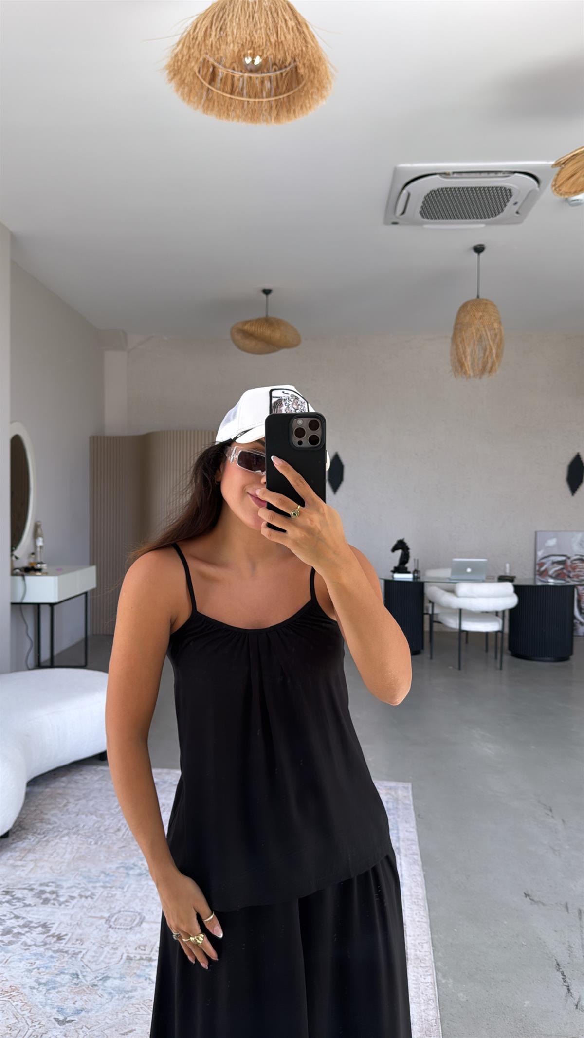 Siyah Askılı Bluz Salaş Pantolon Takım