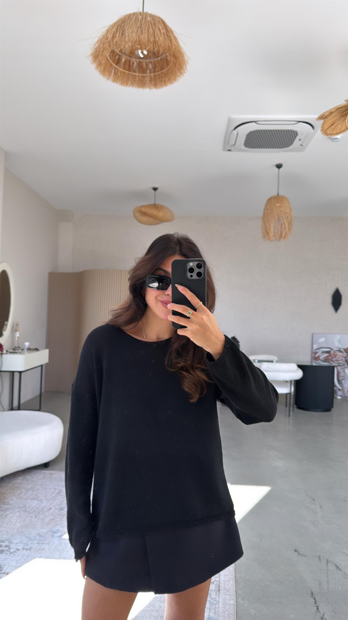 Siyah Baharlık Basic Triko