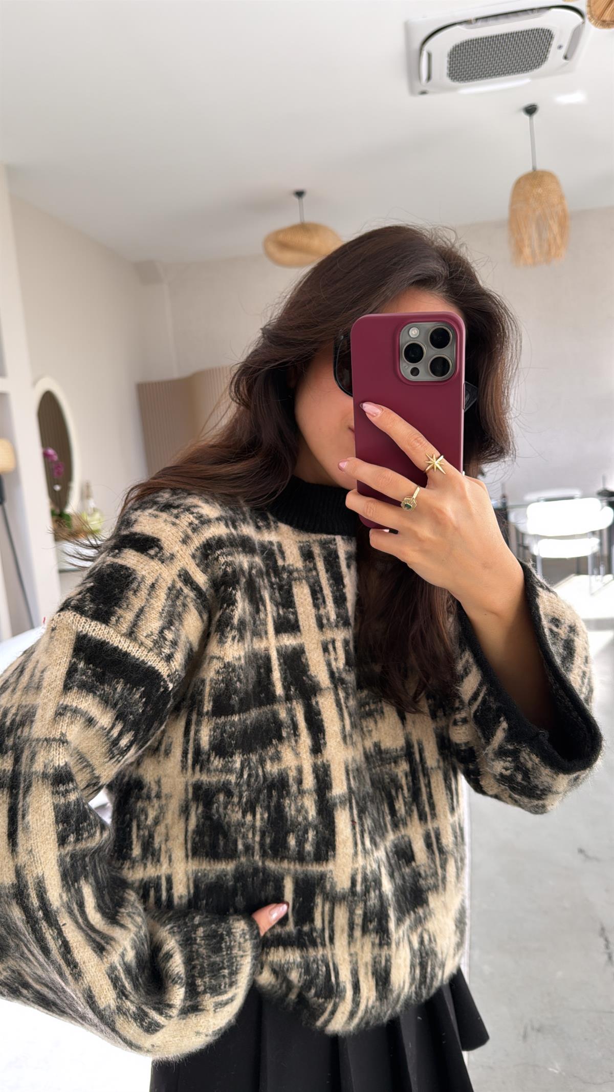 Siyah Bej Desenli ZR Model Yumoş Kazak