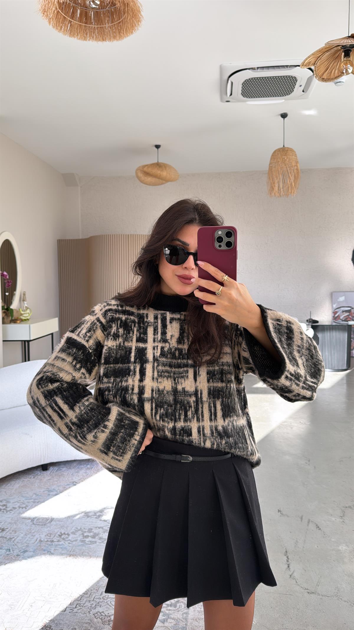 Siyah Bej Desenli ZR Model Yumoş Kazak