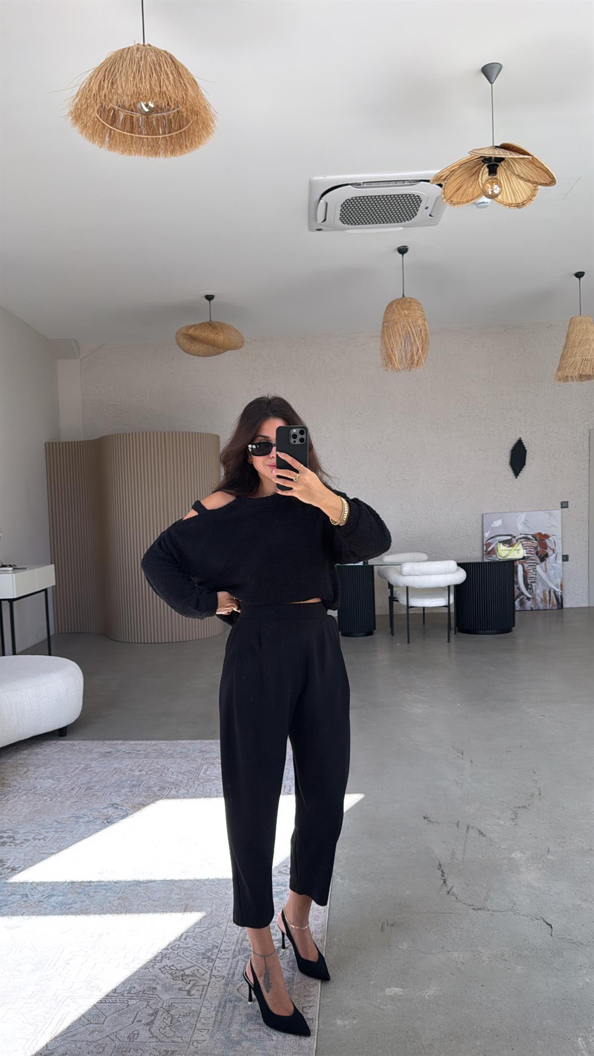 Siyah Bel Arka Lastik Krep Kumaş Pantolon