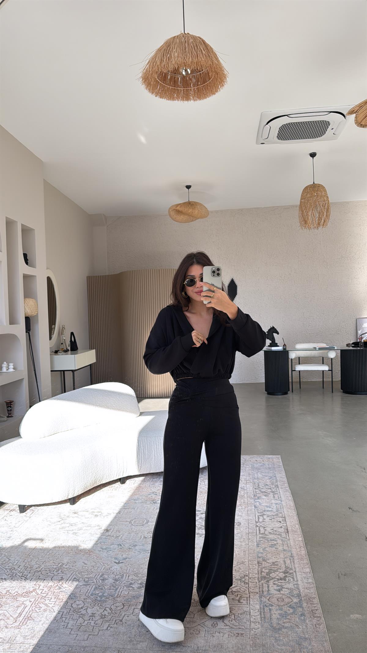 Siyah Beli Detaylı Oys Kruvaze Takım