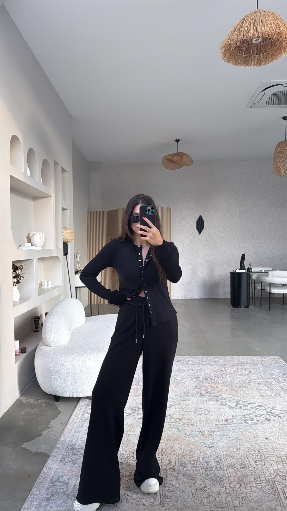 Siyah Beli İpli Modal Kumaş Rahat Pantolon