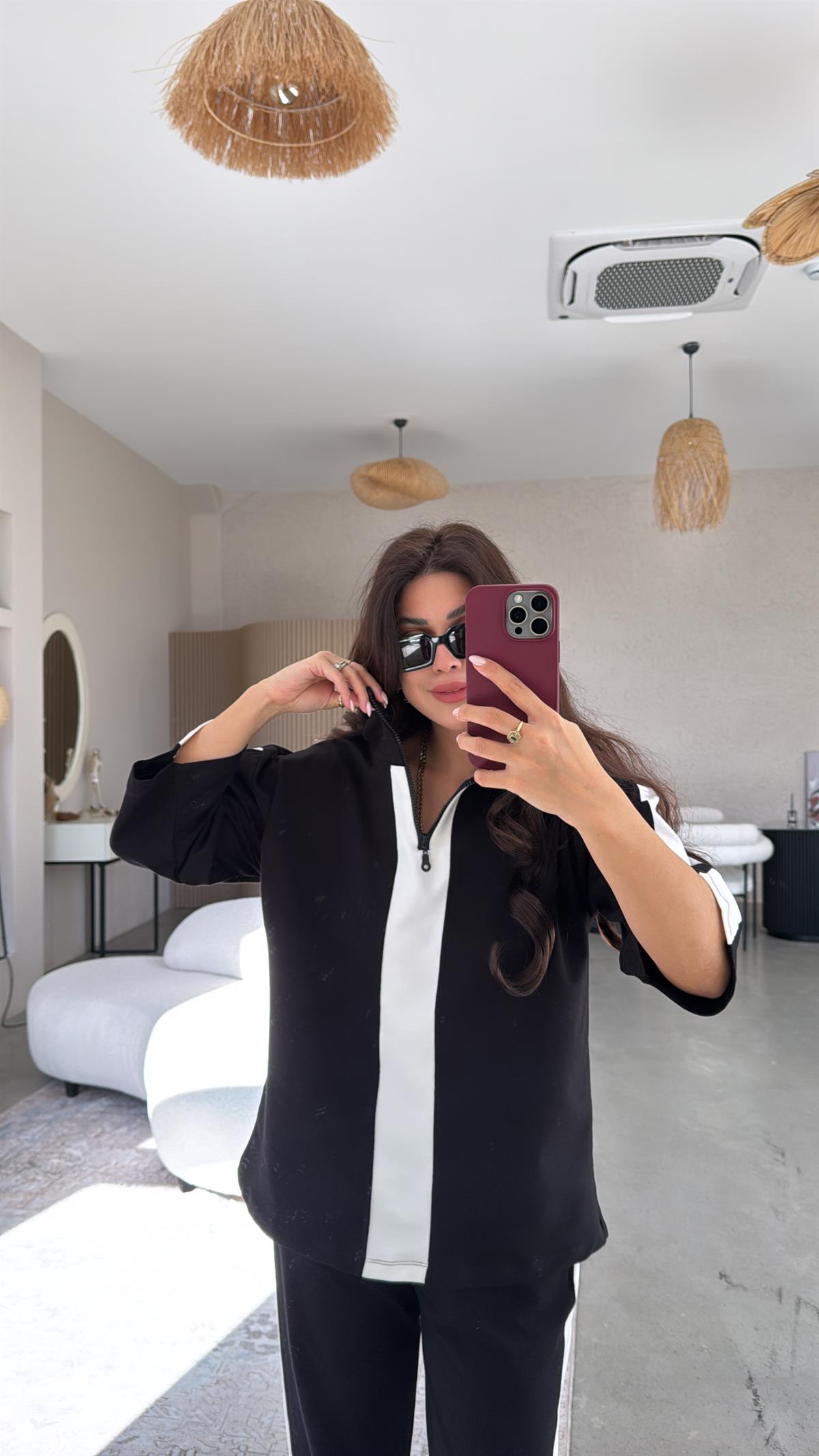 Siyah Beyaz Şerit Detaylı Eşofman Takımı