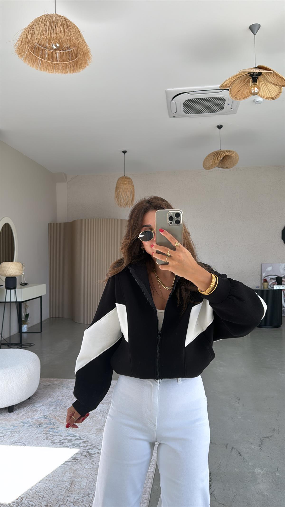 Siyah Beyaz Şeritli Hoodie