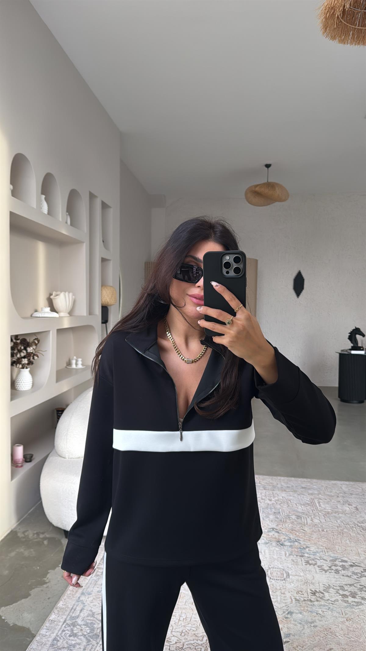 Siyah Beyaz Şeritli Ntw Takım