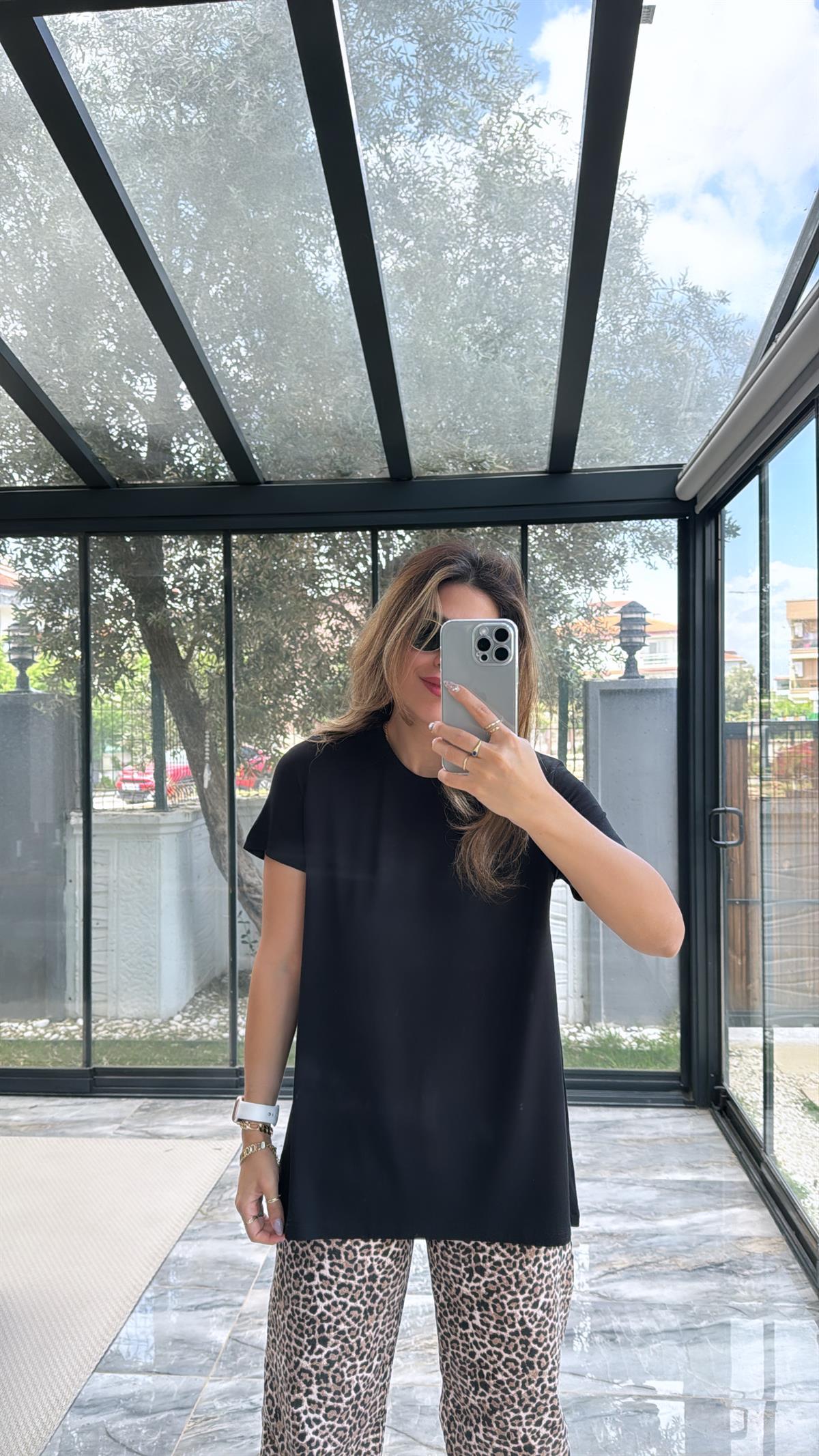 Siyah Bisiklet Yaka Basic Tshirt